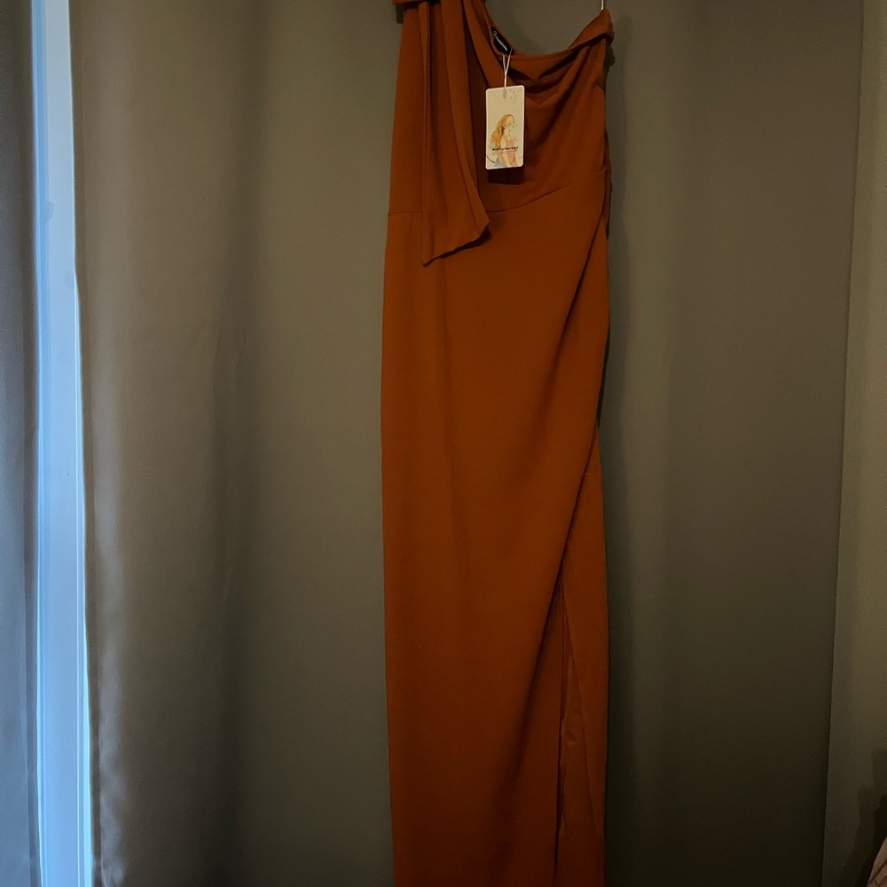 Elegant Burnt Orange Maxi Dress